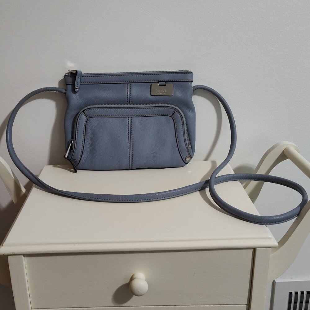 Tignanello sky blue genuine leather crossbody bag/purse, excellent used cond.